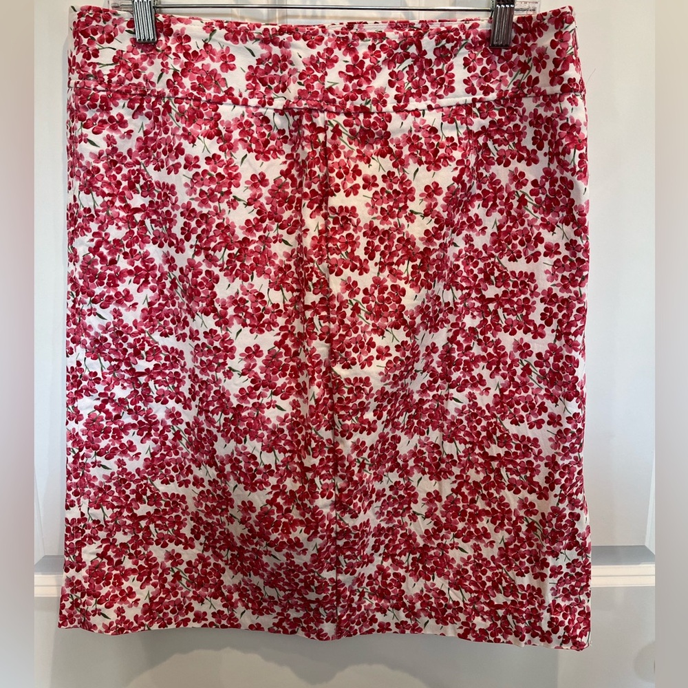 Counterparts Red and White Floral Skirt Size 14